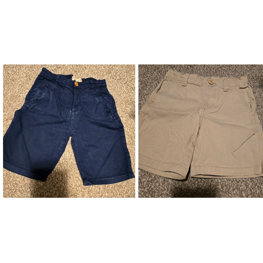 2 Shorts For 6 Years Old Boy. Zara Short In Blue ,Gap Short In Skin Color.
